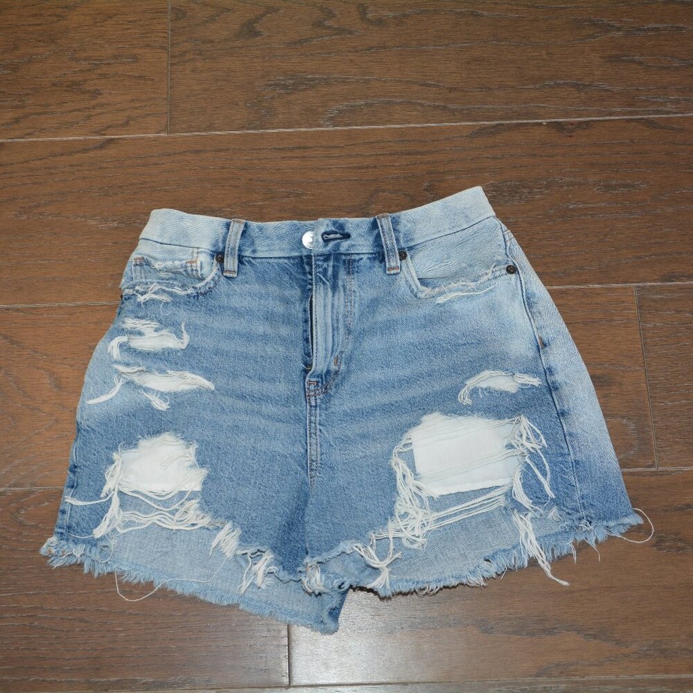 American Eagle Curvy Mom Short
